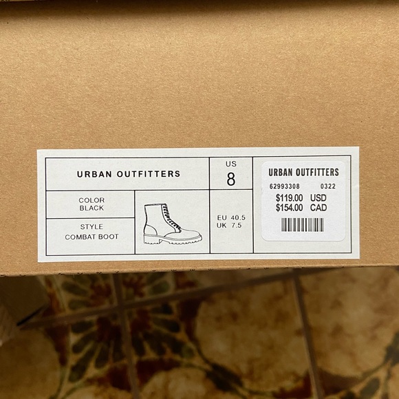 Urban Outfitters Combat Utility Boot, Black Leather, Side Zip - Picture 6 of 12